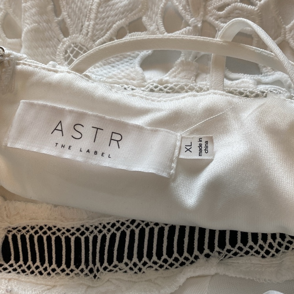 ASTR white lace spaghetti strap dress size XL - Picture 8 of 9